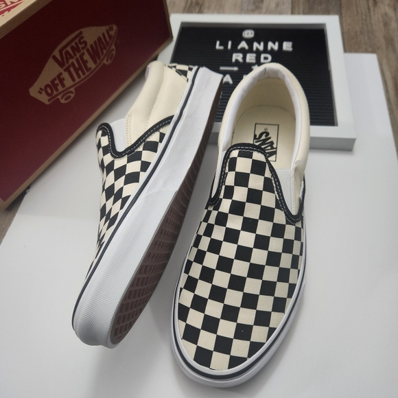 VANS CLASSIC SLIP-ON CANVAS SHOES - Picture 3 of 8